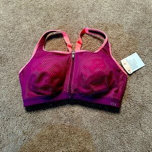 Victoria’s Secret VSX sports bra NWT size  38D
